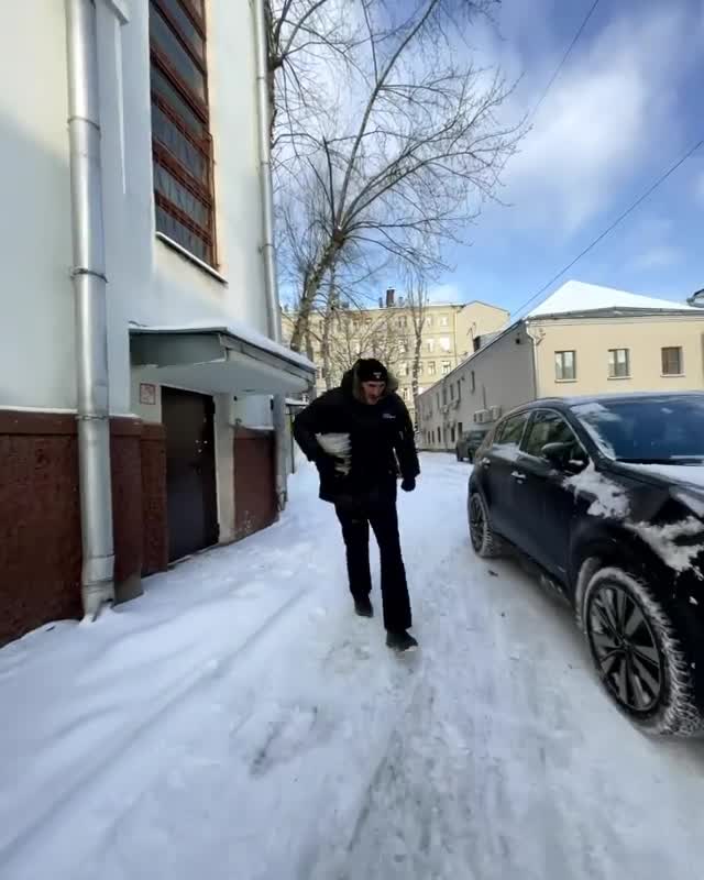 Russie : un livreur Uber Eats montre son quotidien
